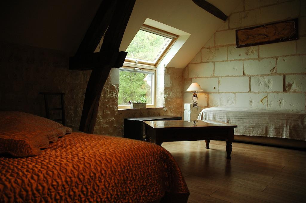 Les Pierres D'Aurele Chambres D'Hotes Сен-Жорж-сюр-Шер Номер фото
